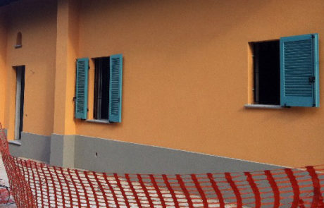 Intonaco Esterno con rivestimento colorato - Abitazione Privata - Castelnuovo Calcea (AT)